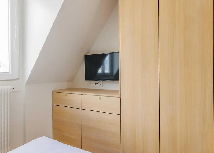 Superb 2bdr 6p Porte De Champerret דירה